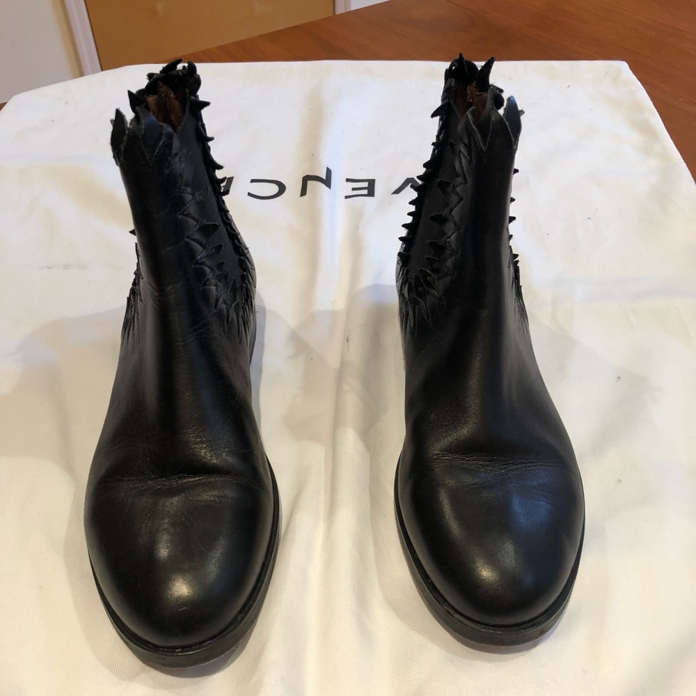 Alaïa Flame-Detailed Leather Ankle Boots
